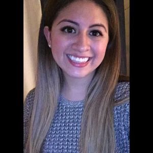 Meet your Posher, Raquel